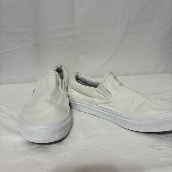 Vans White Slip-On Loafers unisex. - Picture 2 of 8